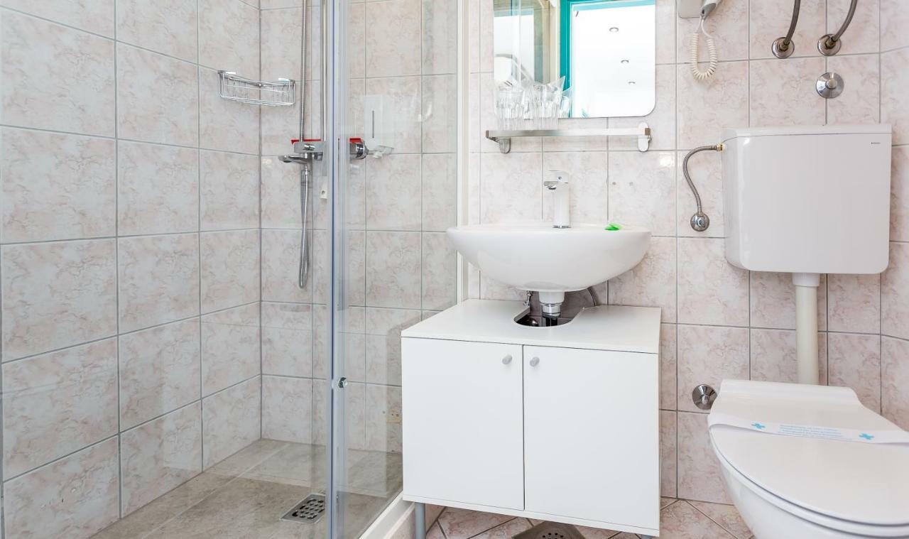Mima'S Rooms Omiš Zewnętrze zdjęcie